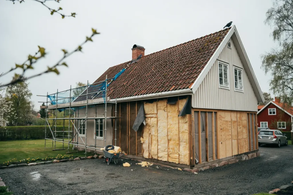 n r l nar det sig att till ggsisolera huset praktisk guide till l gre energikostnader och b ttre inomhusklimat